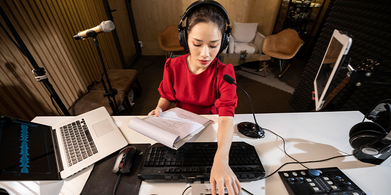 Yayın Sunucuları ve Radyo DJ’leri