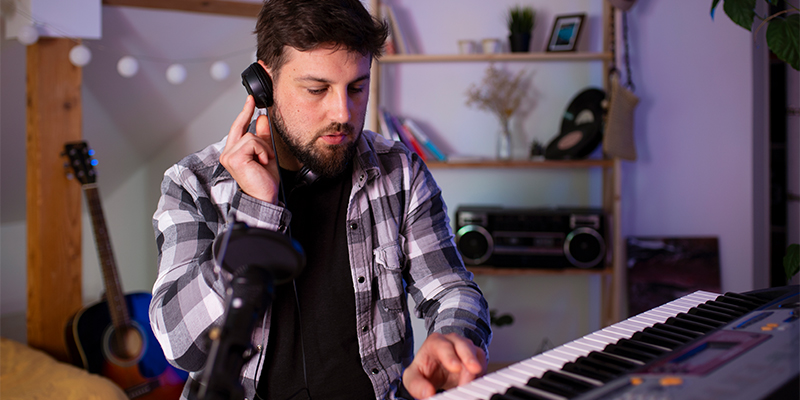 Müzik Direktörleri ve Besteciler