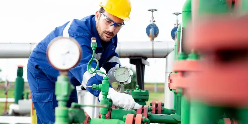 Servis Ünitesi Operatörleri (Petrol ve Gaz)