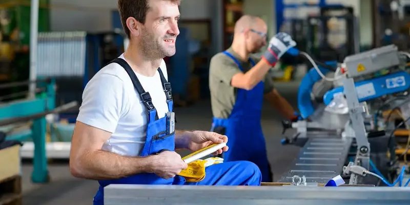 Metal ve Plastik Yerleşim İşçileri